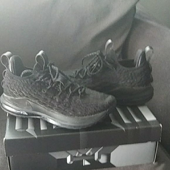 Shoes - Picture 1 of 4